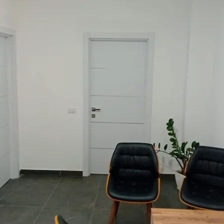 Triumph And * Vlorë