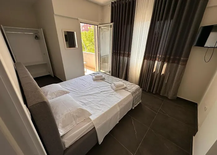 Triumph And Oda ve Kahvaltı Avlonya