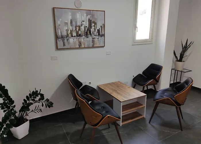 Triumph And Nocleg ze śniadaniem